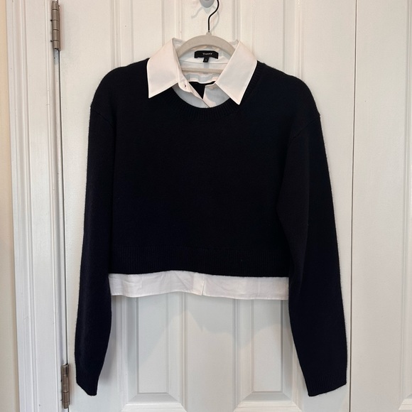 Theory Cropped Mock Neck Sweater in Cashmere - Picture 2 of 7
